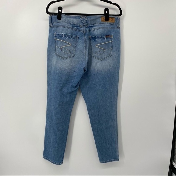 Seven7 Skinny Easy Fit Light Wash Jeans - Picture 8 of 8